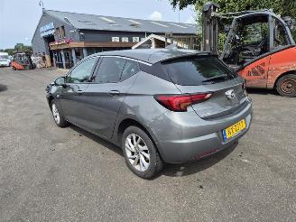Opel Astra 1.0 Turbo picture 2