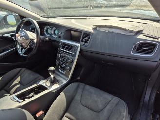 Volvo V-60 T3 picture 7