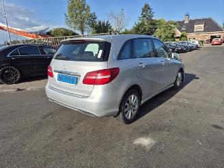 Voiture accidenté Mercedes B-klasse 180 Cdi 2017/1