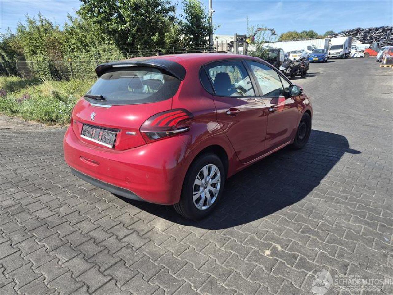 Peugeot 208 1.2 Vti
