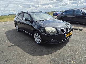Toyota Avensis Wagon 2.0 16v picture 4