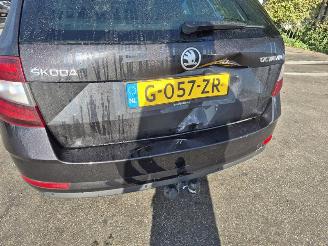 Skoda Octavia Combi 1.6 TDi picture 6