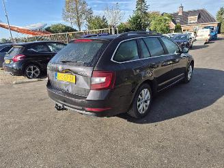 Unfallwagen Skoda Octavia Combi 1.6 TDi 2020/1
