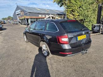 Skoda Octavia Combi 1.6 TDi picture 2