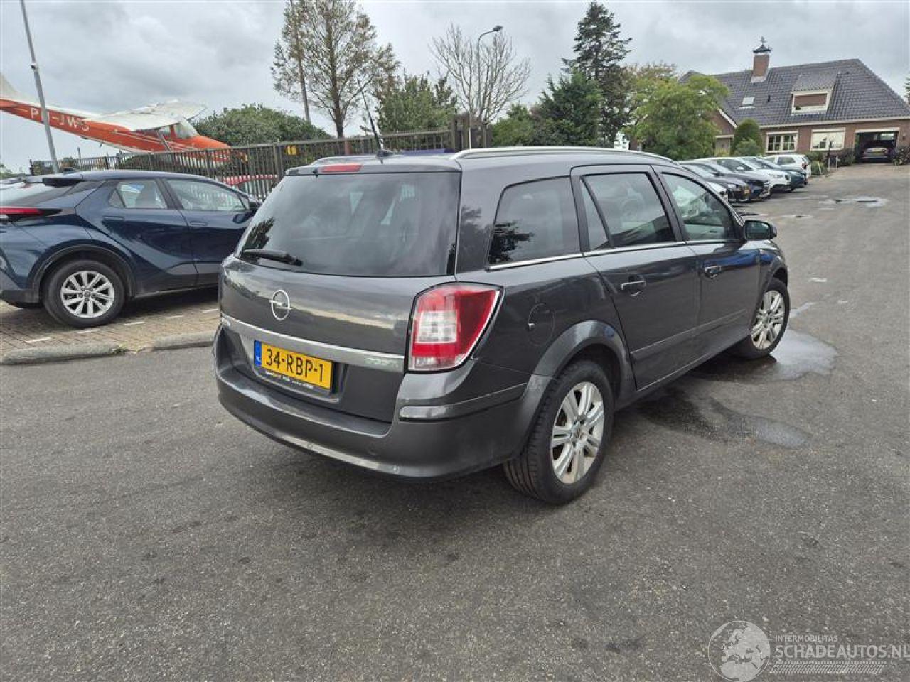 Opel Astra STATION WAGON 1.7 CDTi