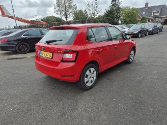 Schadeauto Skoda Fabia 1.0 12v 2018/12