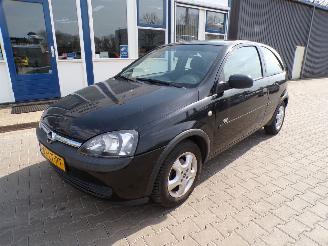 Unfallwagen Opel Corsa -C  1.2-16v  Njoy 2003/5