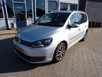 Voiture accidenté Volkswagen Touran 1.6 TDI Comfortline BlueMotion 7P. 2012/10