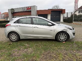 Hyundai I-30  picture 6