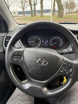 Hyundai I-20  picture 25