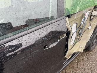 Peugeot 208  picture 10