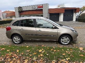 Renault Clio  picture 6