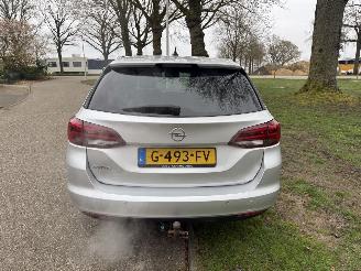 Opel Astra SPORTS TOURER+ picture 4