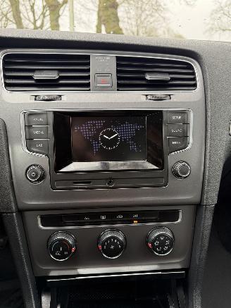 Volkswagen Golf  picture 18