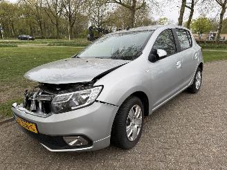 Voiture accidenté Dacia Sandero  2019/1