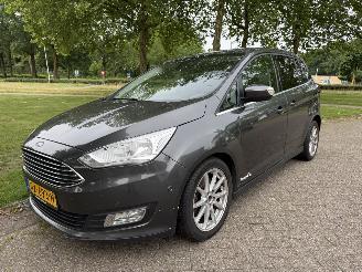 Damaged car Ford Grand C-Max  2017/5