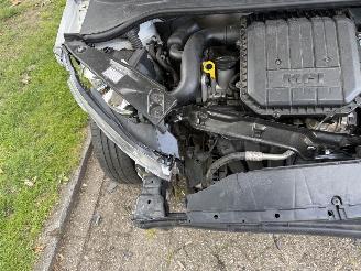 Volkswagen Up!  picture 11
