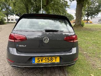 Volkswagen e-Golf  picture 4