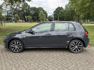 Volkswagen e-Golf  picture 2