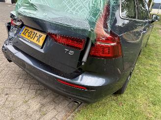 Volvo V-60  picture 17