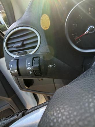 Ford Focus  picture 13