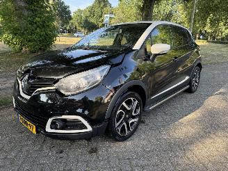 Damaged car Renault Captur  2014/1