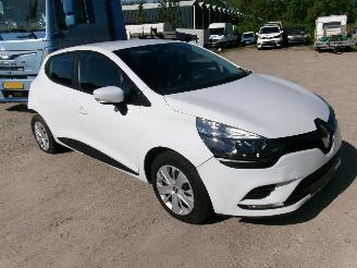 Renault Clio 0.9 Cool & Sound picture 3