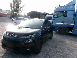 Schadeauto Citroën C3 1.2 Highlight 2019/2