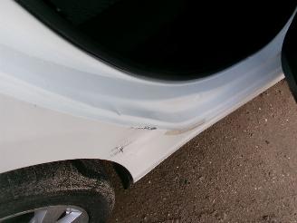 Fiat Tipo 1.4 Pop 5Drs HB picture 16