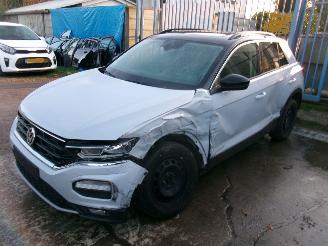 Unfallwagen Volkswagen T-Roc 1.0 Style 2018/7