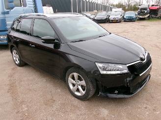 Skoda Fabia 1.0 Break Style picture 3