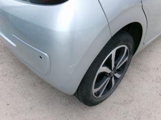 Citroën C1 1.0 Shine 5 Drs picture 14