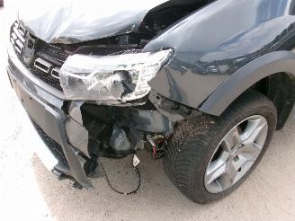 Dacia Sandero 0.9 Stepway - Rainbow picture 7