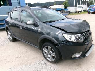 Dacia Sandero 0.9 Stepway - Rainbow picture 3
