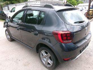Dacia Sandero 0.9 Stepway - Rainbow picture 5