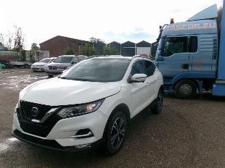 Voiture accidenté Nissan Qashqai 1.2 LE Sport - N-Connect 2018/7
