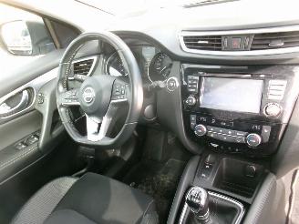 Nissan Qashqai 1.2 LE Sport - N-Connect picture 26