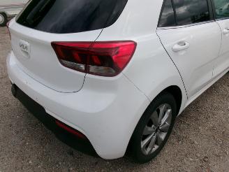 Kia Rio 1.0 Lounge picture 9