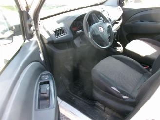 Fiat Doblo 1248 CC - 55 KW Bestelwagen picture 15