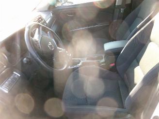 Ssang yong Tivoli 1.5 Comfort - Automatic picture 16