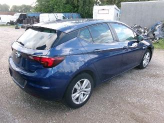 Opel Astra 1.5 D Innovation 5 Drs HB picture 4