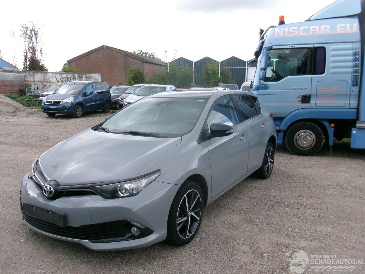 Toyota Auris 1.2 Style 5 Drs HB