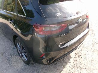 Kia Ceed 1.0 5 DRS HB Lounge picture 15