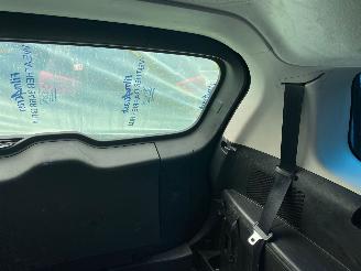 Mazda 5 Automaat Aangepast met Stuurbediening 2.0 Katano vaste prijs picture 20