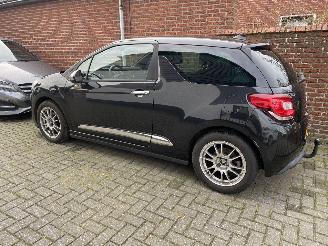 Coche accidentado Citroën DS3 e-HDI 1.6 So Chic 2012/3
