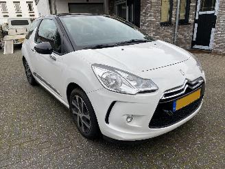 Citroën DS3 1.2 VTI Chic Motorschade picture 19