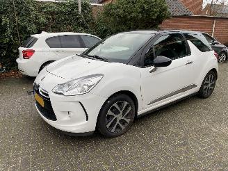 Citroën DS3 1.2 VTI Chic Motorschade picture 10