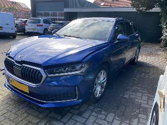 Skoda Superb Mild Hybrid 1.5 TSi MHEV Business Edition Automaat Kombi picture 7