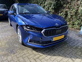 Skoda Superb Mild Hybrid 1.5 TSi MHEV Business Edition Automaat Kombi picture 6
