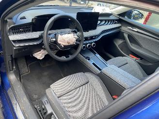 Skoda Superb Mild Hybrid 1.5 TSi MHEV Business Edition Automaat Kombi picture 45